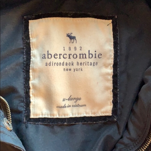 Vest - Picture 3 of 5